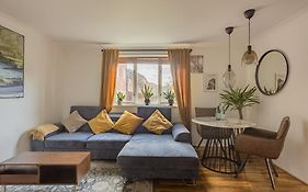 Bright &Spacious One Bedroom Flat Off Canary Wharf
